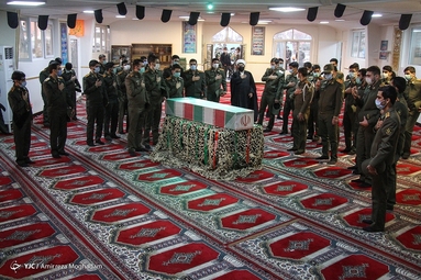 وداع با پیکر شهید گمنام دفاع مقدس بعدازظهر امروز در دانشگاه علوم پزشکی ارتش برگزار شد.