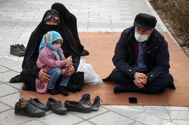 مراسم تجلیل و تکریم از مادران و همسران شهدا در بهشت زهرا تهران