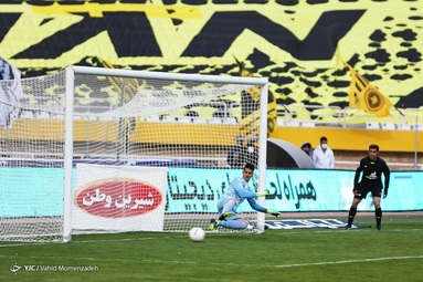 لیگ برتر فوتبال/ سپاهان ۱ - شهر خودرو ۳