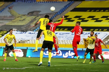 لیگ برتر فوتبال/ سپاهان ۱ - شهر خودرو ۳