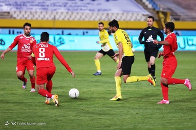 لیگ برتر فوتبال/ سپاهان ۱ - شهر خودرو ۳