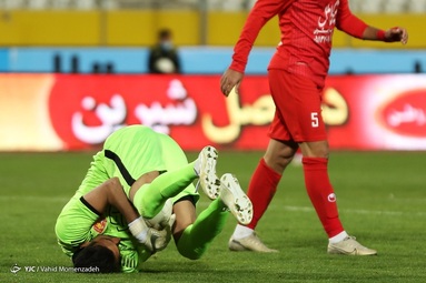 لیگ برتر فوتبال/ سپاهان ۱ - شهر خودرو ۳