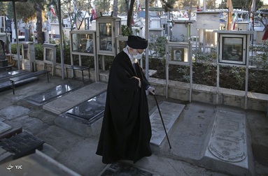 حضور رهبر انقلاب در مرقد مطهر امام راحل و گلزار شهدای بهشت زهرا