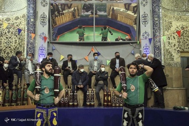 نواختن زنگ زورخانه همزمان با آغاز دهه فجر