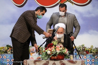 مراسم آغاز عملیات احداث مرکز درمانی سرطان شناسی کوثر و افتتاح هتل کرامت ری