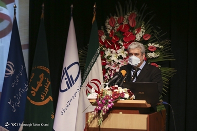 رونمایی از نخستین واکسن تزریقی - استنشاقی کووید ۱۹ مؤسسه رازی