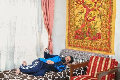 بازدید علی فروغی مدیر شبکه سوم سیما از پشت صحنه سریال نوروزی بوتیمار