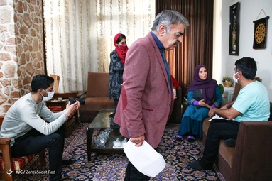 بازدید علی فروغی مدیر شبکه سوم سیما از پشت صحنه سریال نوروزی بوتیمار