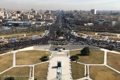 مراسم راهپیمایی یوم الله۲۲ بهمن و جشن چهل‌و دومین سالگرد پیروزی انقلاب اسلامی - برج آزادی تهران