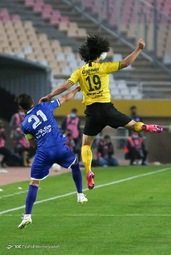 لیگ برتر فوتبال/ سپاهان اصفهان   - استقلال تهران