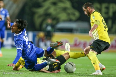 لیگ برتر فوتبال/ سپاهان اصفهان   - استقلال تهران