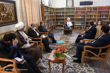 دیدار دکتر علی عسکری، رئیس صداوسیما با آیت الله مکارم شیرازی