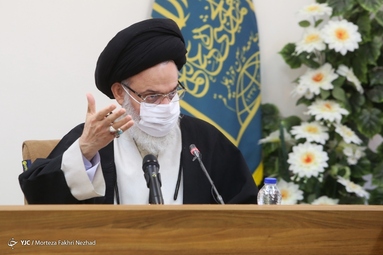 دیدار دکتر علی عسکری، رئیس صداوسیما با آیت الله بوشهری 