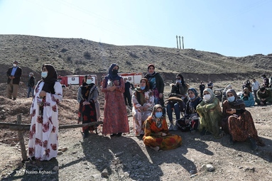 پشت صحنه سریال (نون خ)