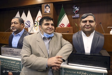 مراسم رونمایی از تندیس‌های ۶ تن از قهرمانان افتخار آفرین ورزش کشور