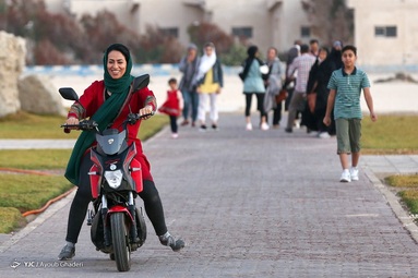 با سرازیر شدن مسافرانی که بدون ترس و واهمه از دیگر نقاط کشور به این جزیره کوچک برای تفریح آمده اند بیم قرمز شدن وضعیت و افزایش تلفات کرونایی در جزیره کیش می‌رود