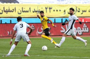 لیگ برتر فوتبال/سپاهان  - گل گهر سیرجان