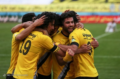 لیگ برتر فوتبال/سپاهان  - گل گهر سیرجان