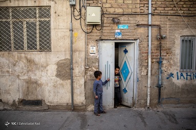 کوچه رنگی محله ی باغ آذری