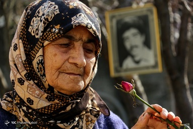 گل جهان مهدان، مادر همیشه چشم به راه، شهید مفقود الاثر علی اصغر کوچکی. شهادت ۱۳۶۰-روستای سالیکنده - استان گلستان