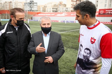 رقابت دوستانه منتخب سرخابی با رسانه ورزش