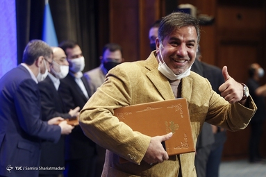 مراسم تجلیل از دست اندرکاران مجموعه‌های نمایشی سال ۹۹