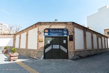 خانه موزه پروین اعتصامی، شاعر ایرانی، که به عنوان «پرآوازه‌ترین شاعر زن ایران» از او یاد شده‌ است - تبریز