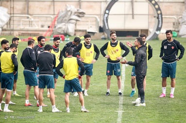 اخرین تمرین تیم پرسپولیس با حضور رسانه‌ها در سال ۱۳۹۹