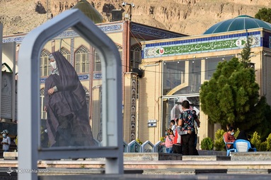 زیارت قبور در آخرین پنجشنبه سال - گلزار شهدای کرمان
