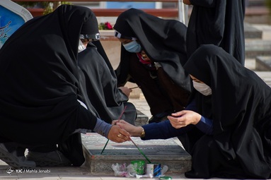 زیارت قبور در آخرین پنجشنبه سال - گلزار شهدای کرمان