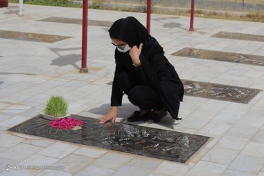 لحظه تحویل سال ۱۴۰۰ - گلزار شهدای سیستان و بلوچستان