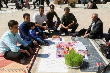 لحظه سال تحویل ۱۴۰۰ - گلزار شهدای اردکان‎