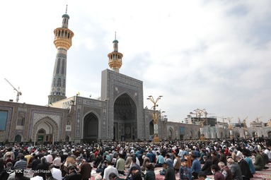 تحویل سال نو در حرم امام رضا (ع)