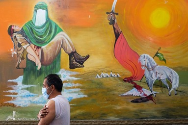 آغاز واکسیناسیون کارکنان سازمان آرامستانهای شهرداری اهواز بر علیه کرونا