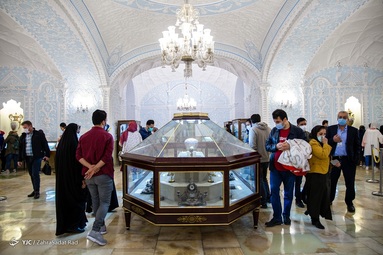 بازدید گردشگران از کاخ گلستان - تهران