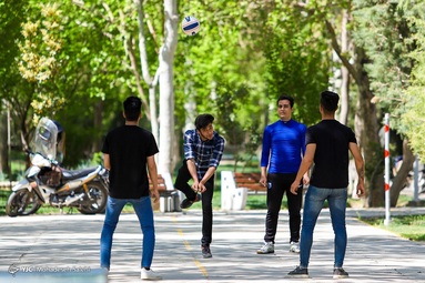 طبیعت در روز طبیعت نفس کشید - اصفهان