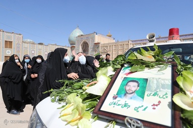تشییع اولین شهید ناجا در ۱۴۰۰ - حرم مطهر شاهچراغ (ع) شیراز