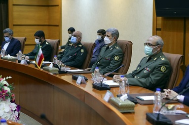 دیدار وزیر دفاع تاجیکستان با امیر حاتمی، وزیر دفاع کشورمان