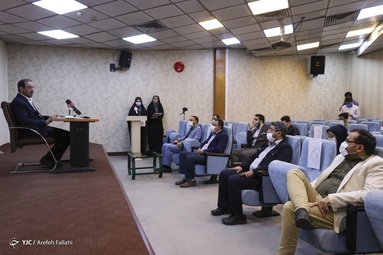 بازدید محمد عباسی از باشگاه خبرنگاران جوان