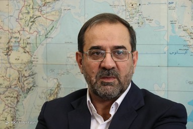 بازدید محمد عباسی از باشگاه خبرنگاران جوان