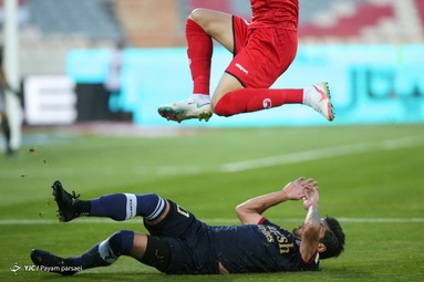 لیگ برتر فوتبال / پرسپولیس ۲ - نساجی ۰