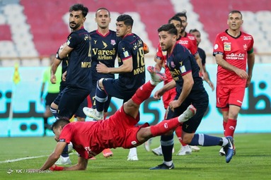 لیگ برتر فوتبال / پرسپولیس ۲ - نساجی ۰