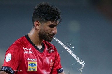 لیگ برتر فوتبال / پرسپولیس ۲ - نساجی ۰