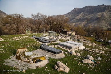 یک قبرستان در منطقه احمدفداله.