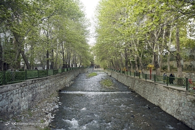 در حاشیه رودخانه زرگنده