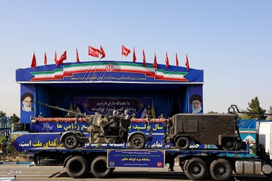 مراسم رژه خودرویی روز ارتش جمهوری اسلامی ایران با حضور فرماندهان ارتش