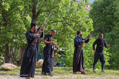 کتل آیینی است که به هنگام مرگ بزرگان و سلحشوران بختیاری با یک مراسم خاص همراه با ساز چپی برگزار می‌شود - چهارمحال بختیاری