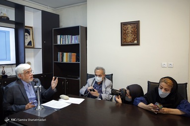 نشست خبری محمدرضا عارف، رییس بنیاد امید ایرانیان