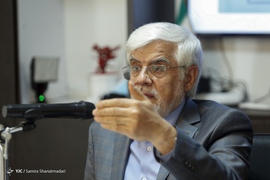 نشست خبری محمدرضا عارف، رییس بنیاد امید ایرانیان