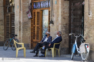 تعطیلی ادامه دار مغازه ها و کسبه در بازار میدان نقش جهان - اصفهان
